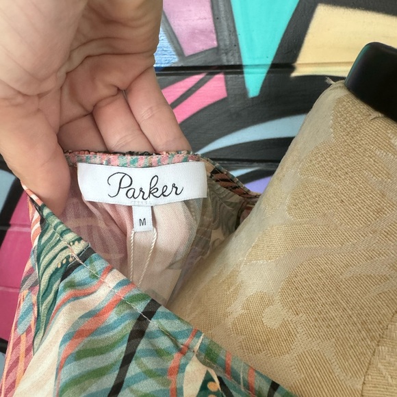 NWT Parker NY Tropical Silk dress, size Medium, $318 - Picture 10 of 12